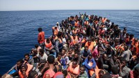 migranti-na-lodi.jpg